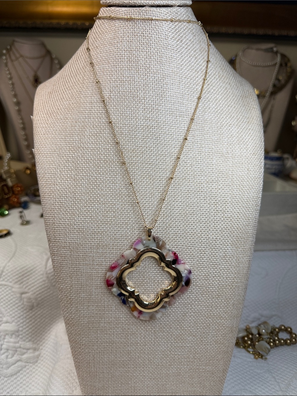 Vintage 1946 Gold-Tone Pendant Necklace with Pink, Purple and Cream Accents